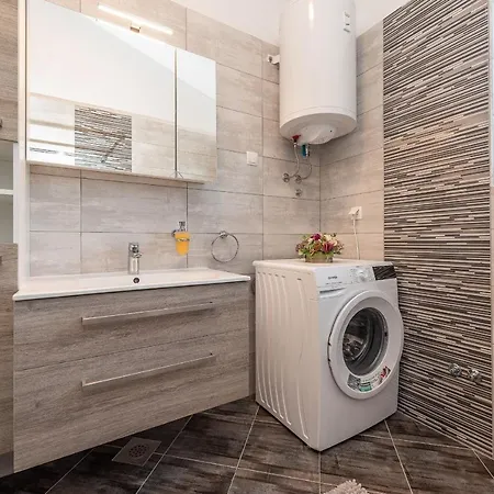 Apartman Buskulic Anamarija Vir